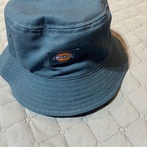 dark blue dickies bucket hat